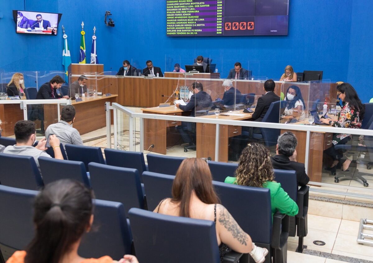 TRÊS LAGOAS: Vereadores aprovam parcelamento e mudança de dia de sessões