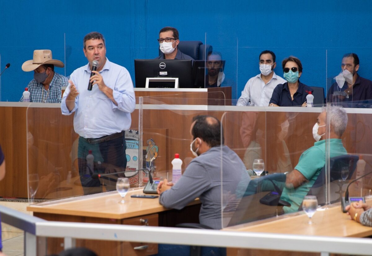 Vereadores recebem autoridades para lançamento de pacote de obras em Três Lagoas