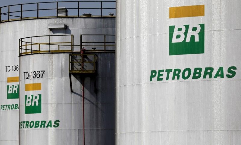 Lucro de R$100 bilhões da Petrobras em 2021 revela preços aumentados além da conta