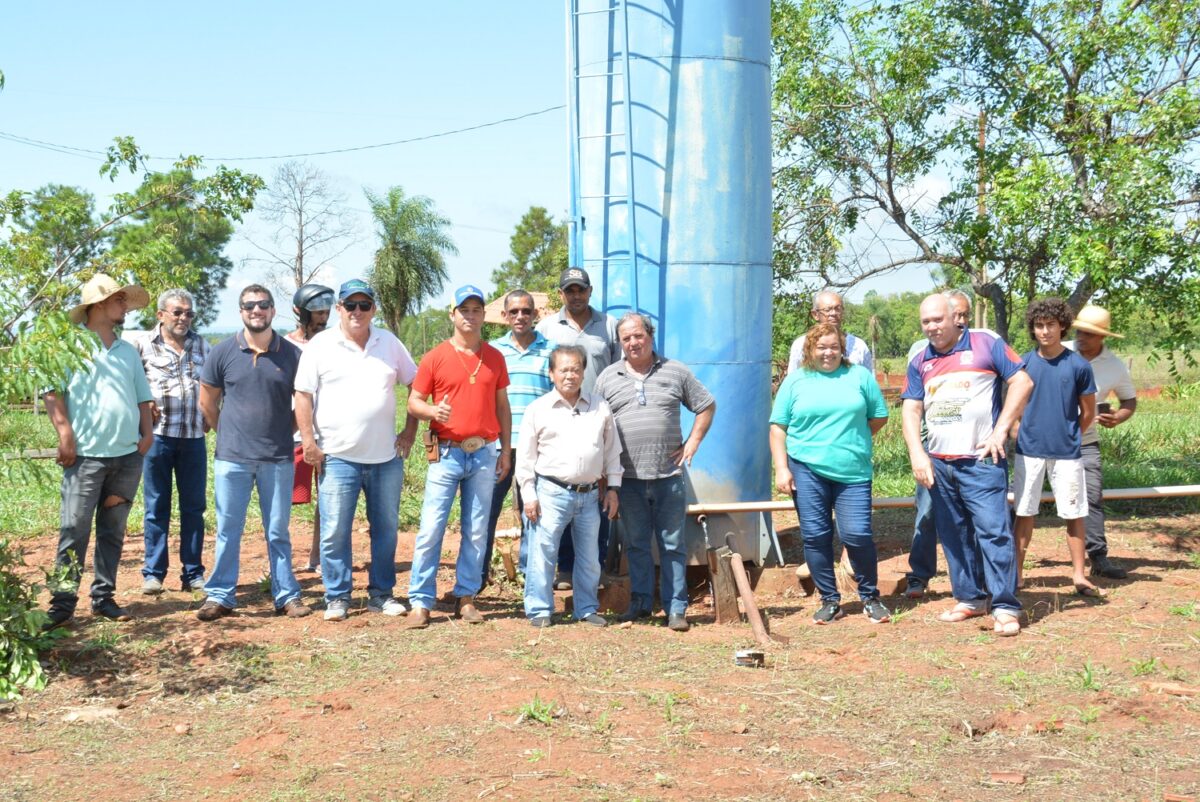 Fim da seca: Prefeito Akira promove obra e água chega aos moradores da Reta A-2 que há anos sofriam com o problema de desabastecimento