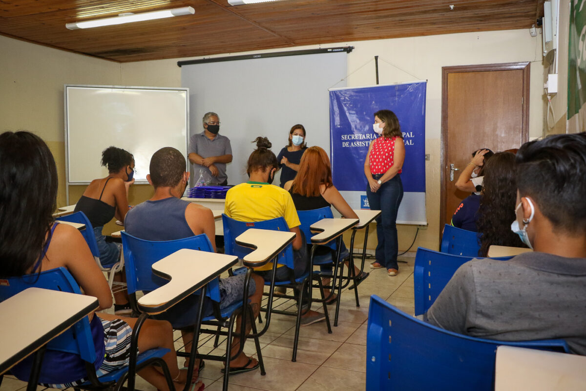 Assistência Social inicia ciclo de cursos para usuários dos CRAS de Três Lagoas