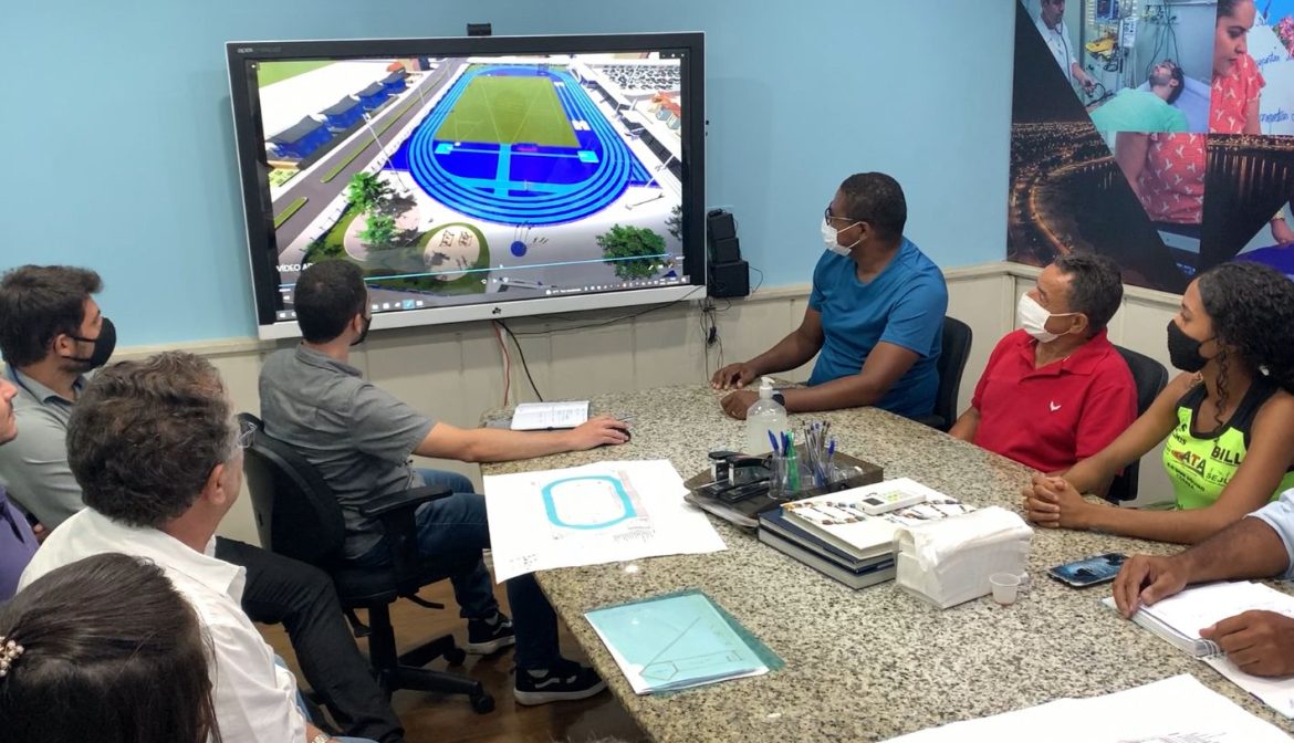 Prefeito Angelo Guerreiro anuncia projeto com pista de atletismo emborrachada e outras diversas melhorias para o Estádio da ADEN