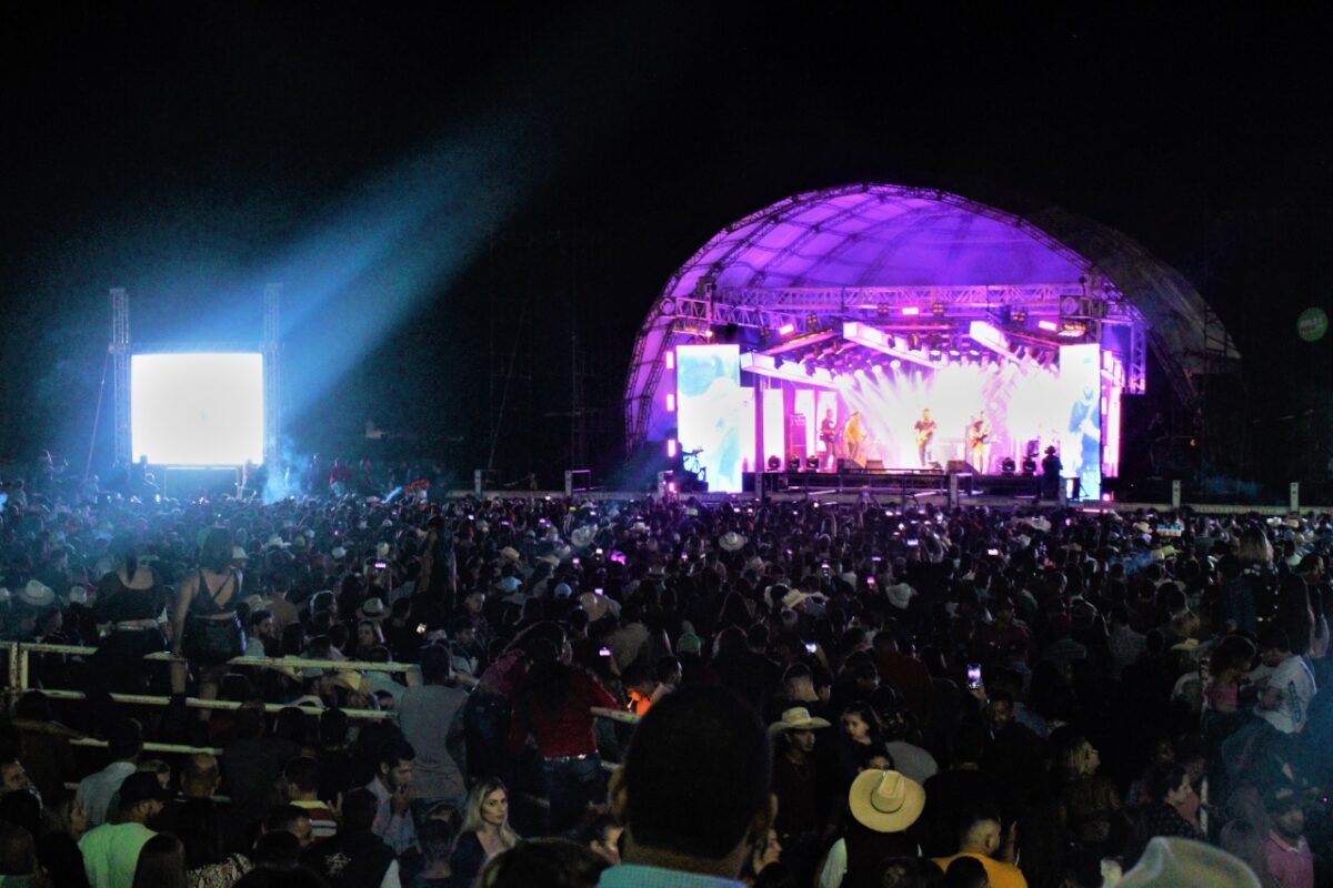 União encerra 14º Rodeio com a entrega de premiações e show com dupla Bruno e Marrone