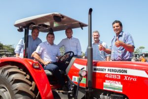 Municípios recebem mais de 360 máquinas agrícolas e Cel David destaca força do agronegócio em MS