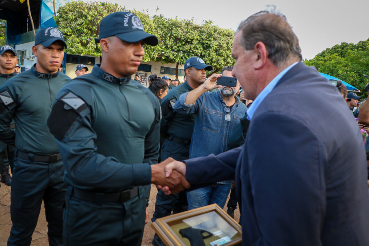 Guerreiro participa da formatura da 36ª turma de soldados da PMMS/CPA-2 de TL e recebe homenagem