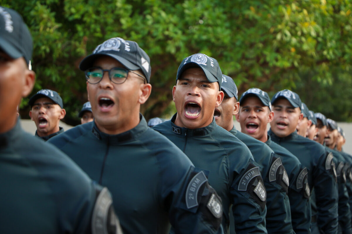 Guerreiro participa da formatura da 36ª turma de soldados da PMMS/CPA-2 de TL e recebe homenagem