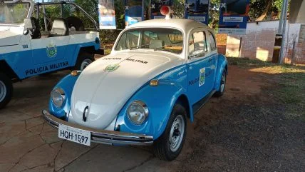 Polícia Militar garante a segurança durante evento de carros antigos em Aparecida do Taboado