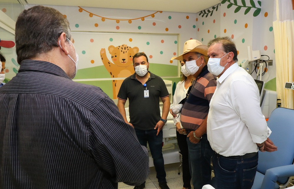 Prefeito e secretária de saúde participam da inauguração de 116 leitos no Hospital Regional de Três Lagoas