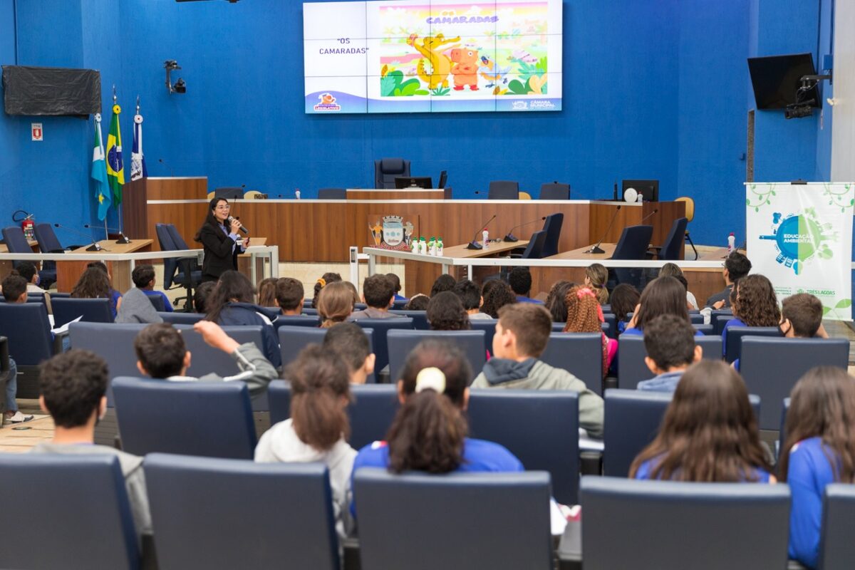<strong>Escola do Legislativo promove palestras em parceria com a Secretaria de Meio Ambiente</strong>