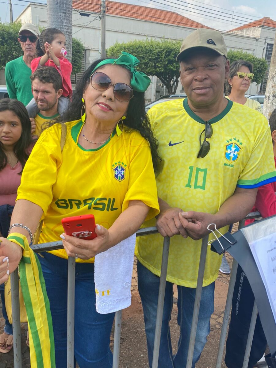 Desfile de 7 de Setembro atraiu milhares de pessoas ao centro de Três Lagoas