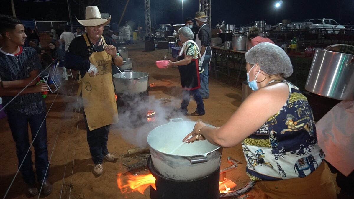 Mais de 10 mil pessoas prestigiaram a 15ª Cavalgada do Arapuá