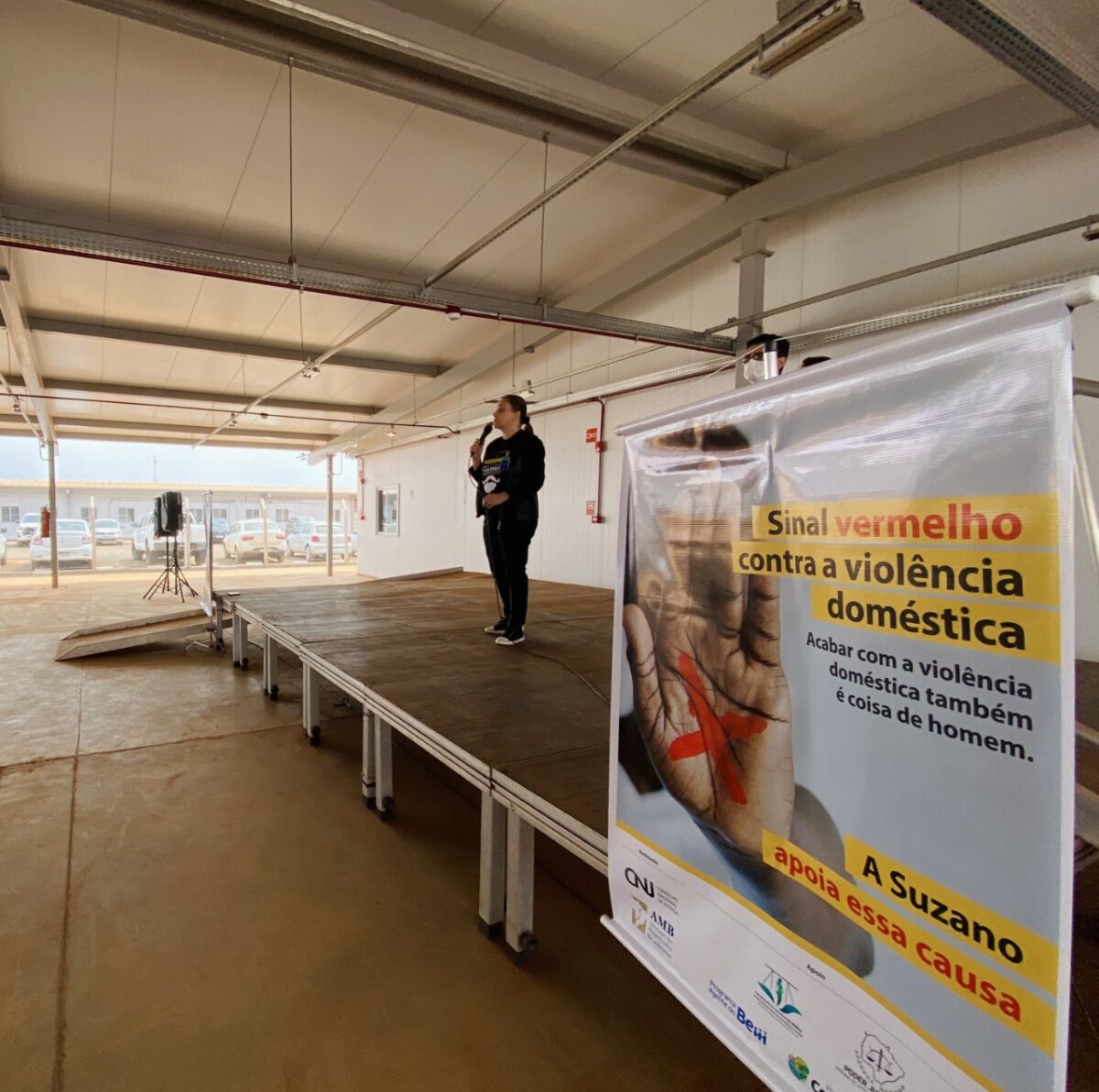 <strong>Suzano e TJMS sensibilizam 3,6 mil trabalhadores pelo fim da violência contra a mulher em Ribas do Rio Pardo (MS)</strong>