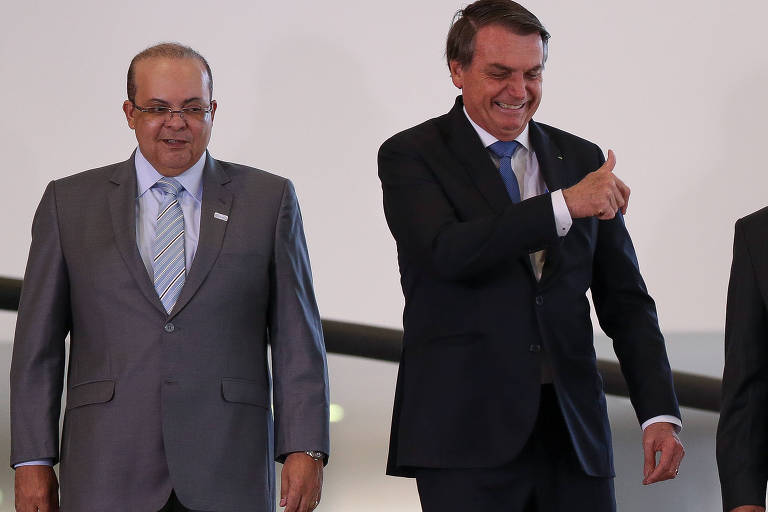 Bolsonaro recebe apoio do governador reeleito do Distrito Federal