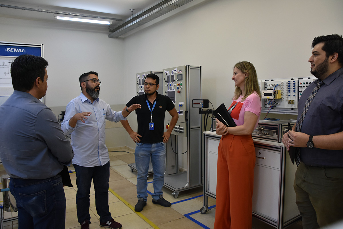 Comissão de implantação de Parque Tecnológico faz visita à Faculdade Senai Campo Grande (MS)