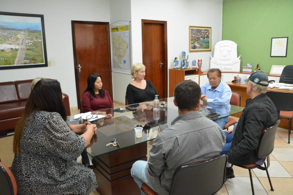 <strong>Em reunião, Akira e diretora da Agehab-MS e debatem sobre sequência do Programa Lote Urbanizado em Bataguassu</strong>