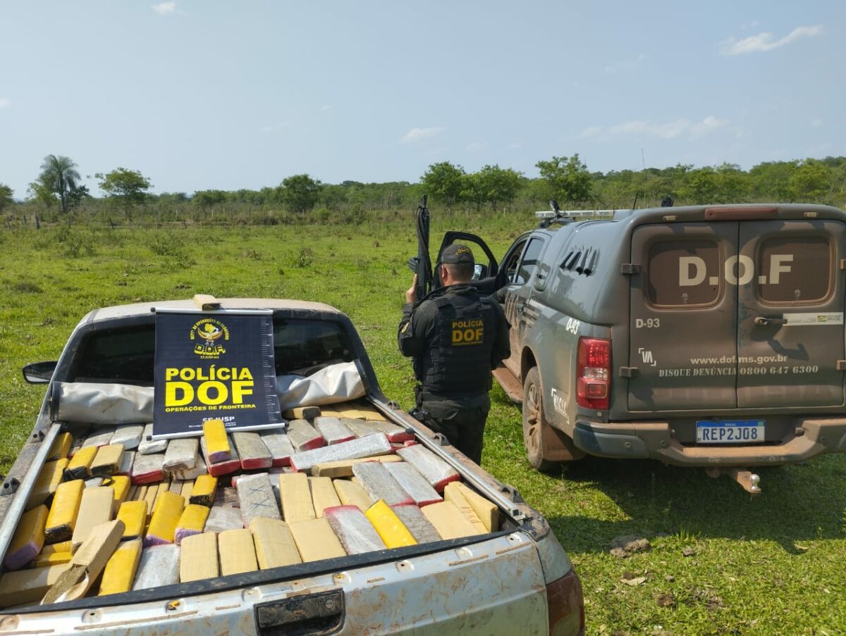 Veículo furtado em Minas Gerais foi recuperado pelo DOF com mais de 500 quilos de maconha