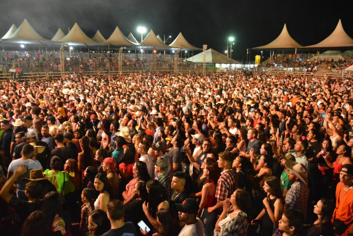 <strong>Bata Fest Rodeio supera expectativa de público em Bataguassu; Evento contou com atrações gratuitas</strong>