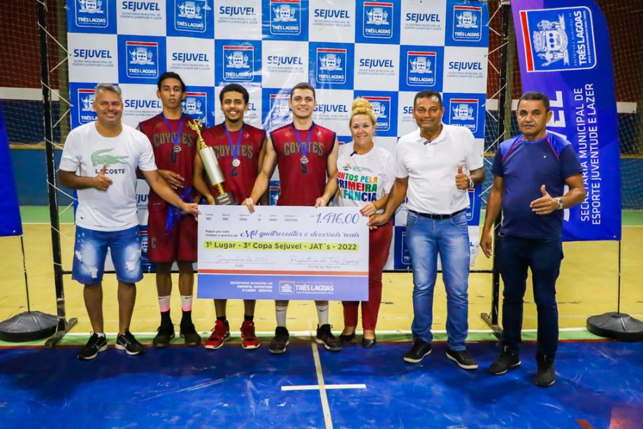 Com vitória do Despachante 3 Lagoas no futsal masculino, SEJUVEL premia campeões da 3ª Copa SEJUVEL