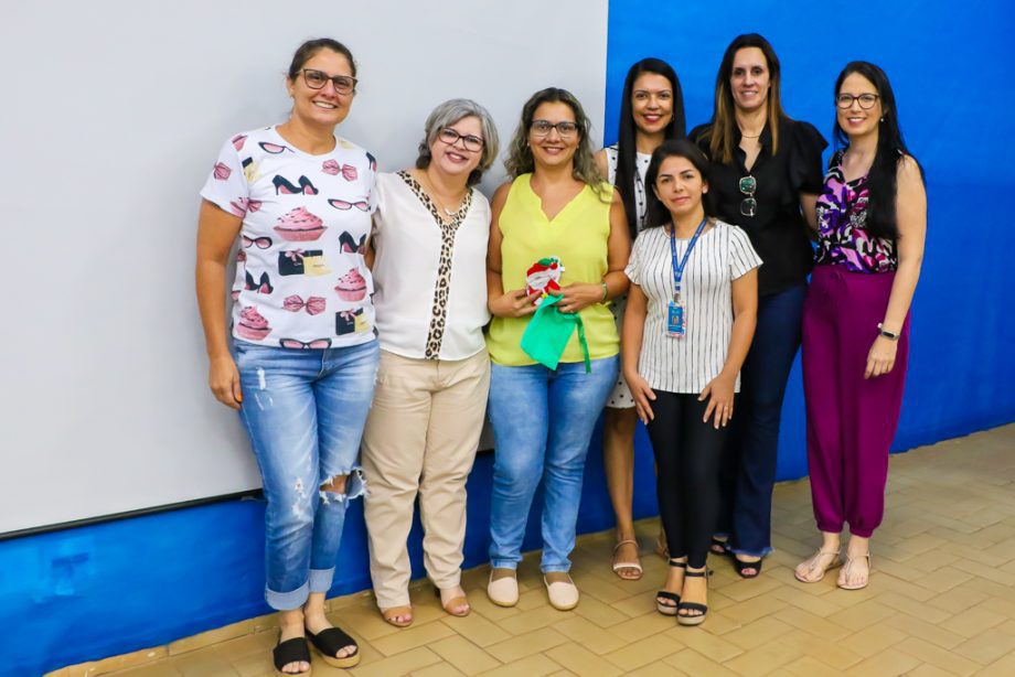 SMS realiza homenagem a técnicos e auxiliares em saúde bucal que atuam na rede municipal da Três Lagoas