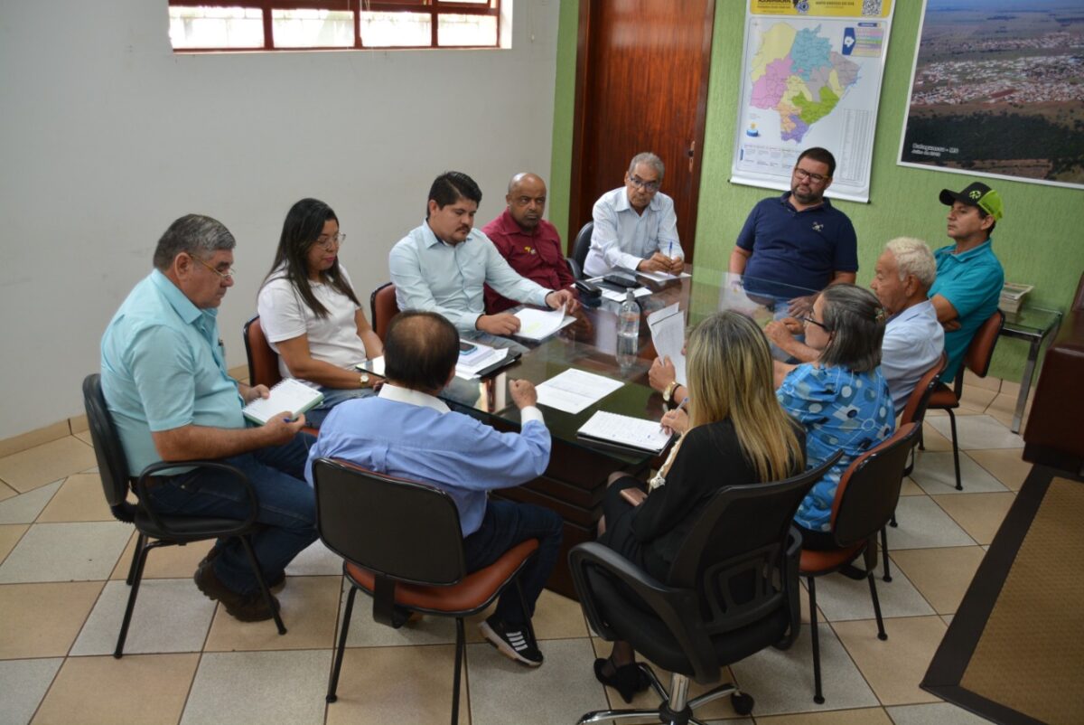 <strong>Prefeito Akira se reúne com representantes do SINDIFPM e discutem sobre reajuste salarial de servidores </strong>