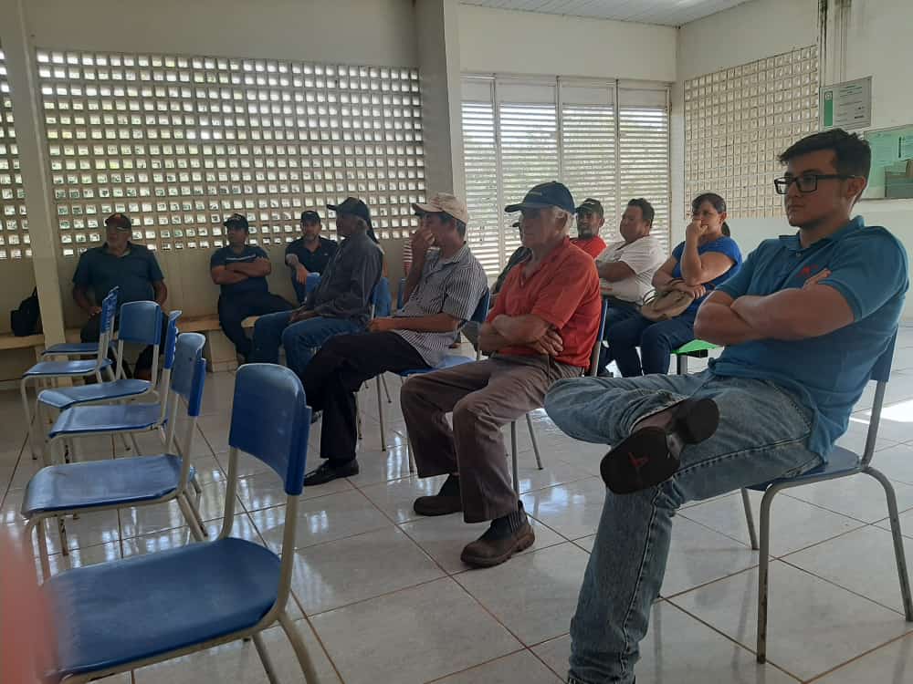 Produtores rurais participam de encontro do Sebrae-MS sobre associativismo no Assentamento Santa Clara em Bataguassu