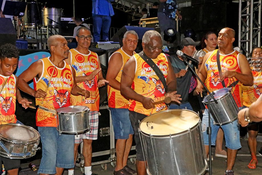 CarnaTrês 2023 – Terceira noite contagia público com todos os ritmos carnavalescos e apresentação do bloco “Pagodeiros Somos Nós”