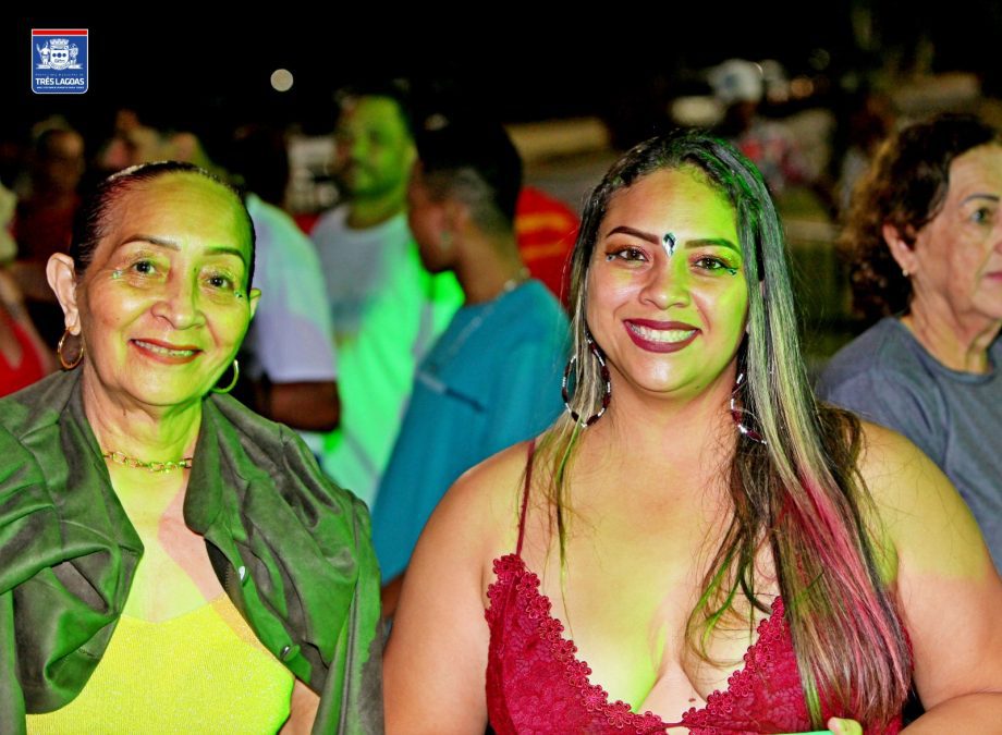 A FOLIA ESTÁ DE VOLTA – Primeiro dia do CarnaTrês reuniu mais de 6 mil pessoas