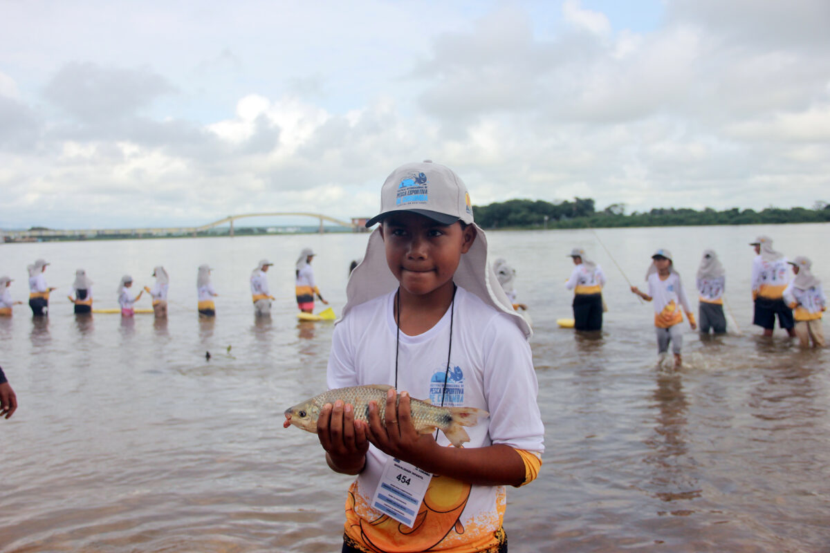 Infanto-juvenil abriu o Festival de Pesca de Corumbá