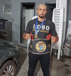 Com apoio da Prefeitura, atletas de Muay Thai de Bataguassu garantem cinturão em competição em Corumbá