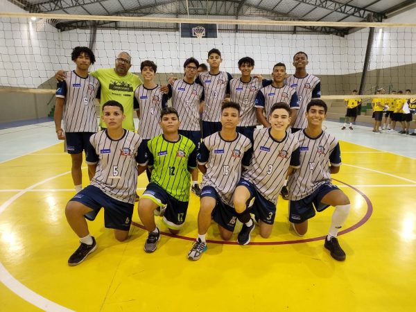 Equipes masculina e feminina sub-17 da SEJUVEL são campeãs na primeira etapa da Liga Integração de Voleibol