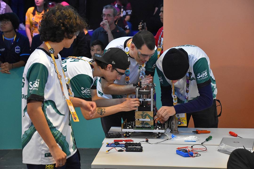 <strong>MS leva oito equipes ao Festival Sesi de Robótica 2023 em Brasília</strong>