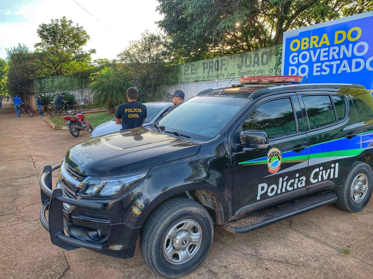 Com cartazes pedindo paz e viaturas nas escolas, aulas seguem tranquilas nesta quinta-feira em Três Lagoas