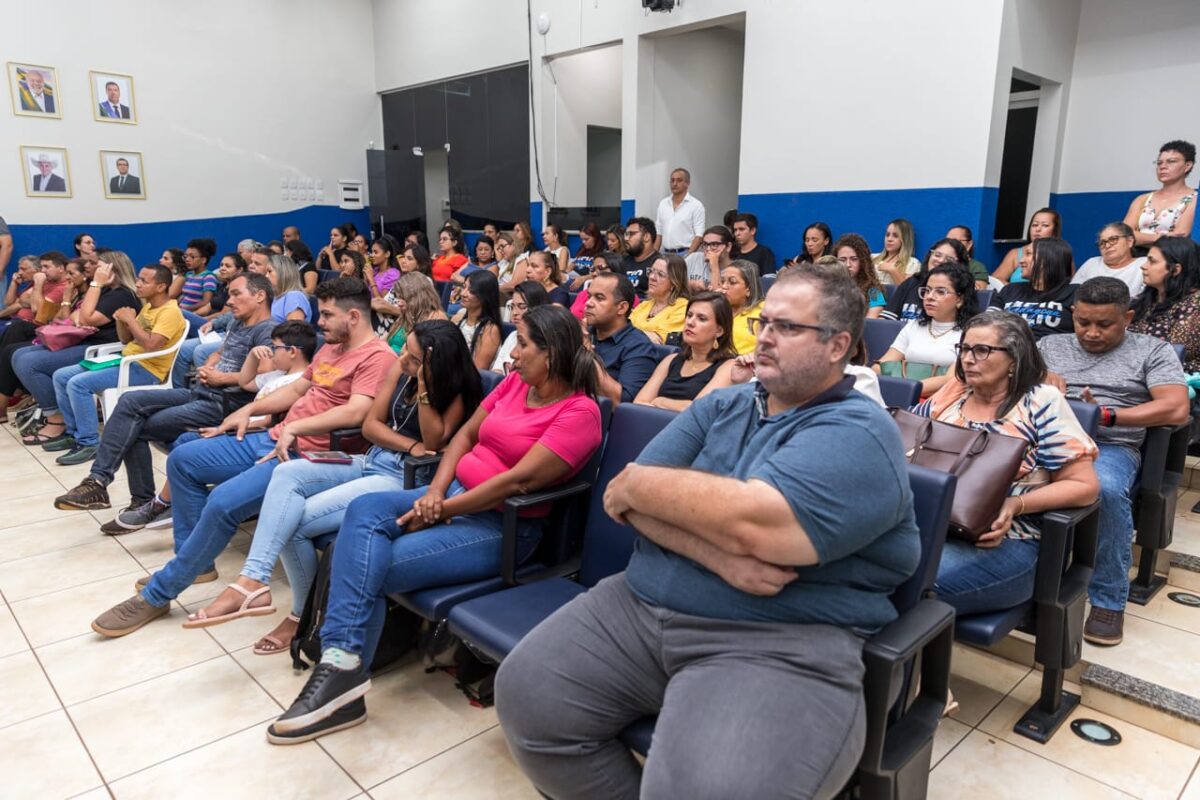 Desafios e sugestões para atender crianças com necessidades especiais pautam audiência pública