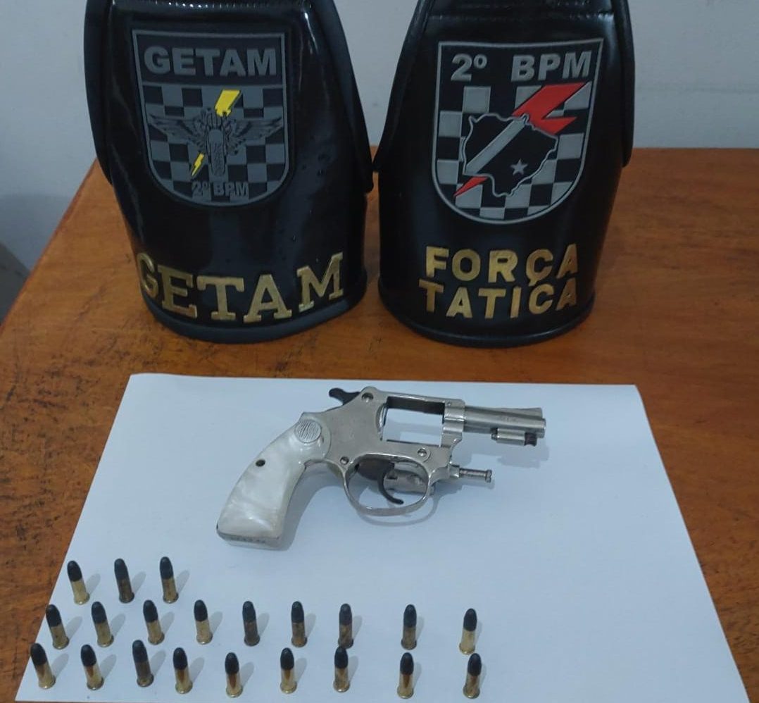 Polícia Militar apreende arma de fogo e prende acusados de porte ilegal em Três Lagoas