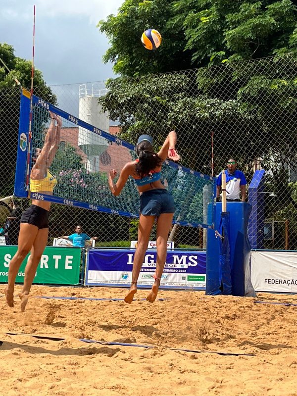 Duplas da SEJUVEL conquistam 5 medalhas no XII Circuito Estadual de Vôlei de Praia em Campo Grande