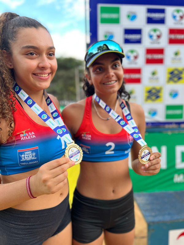 Duplas da SEJUVEL conquistam 5 medalhas no XII Circuito Estadual de Vôlei de Praia em Campo Grande