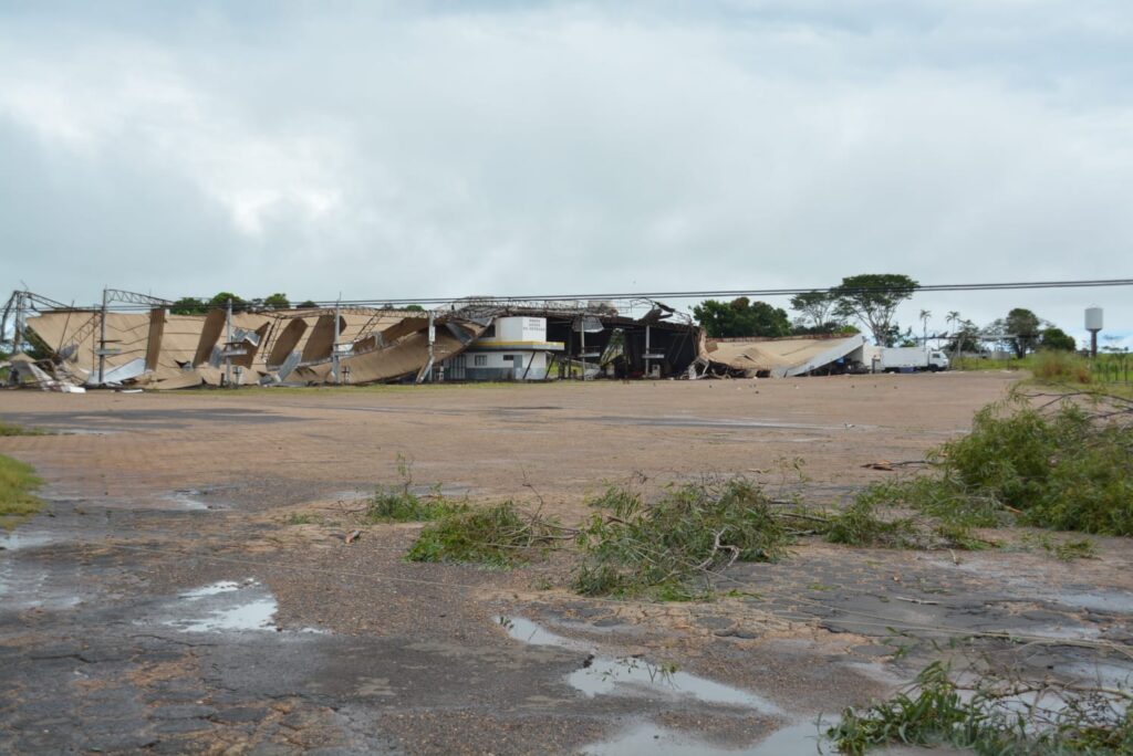Sem Energia; Prefeitura de Bataguassu emite nota oficial sobre vendal que atingiu a cidade
