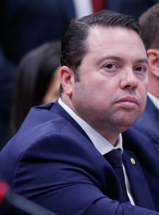 Deputado Rodolfo Nogueira denuncia Tiago Botelho na PGR por suposto crime de escárnio a fé alheia