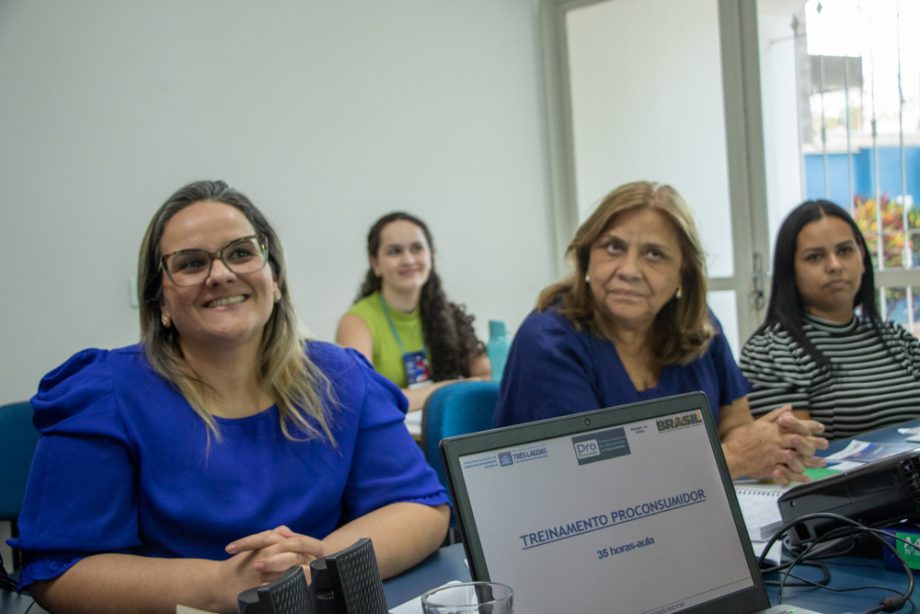 PROCON de TL capacita equipe de Inocência para implantação do órgão naquele Município