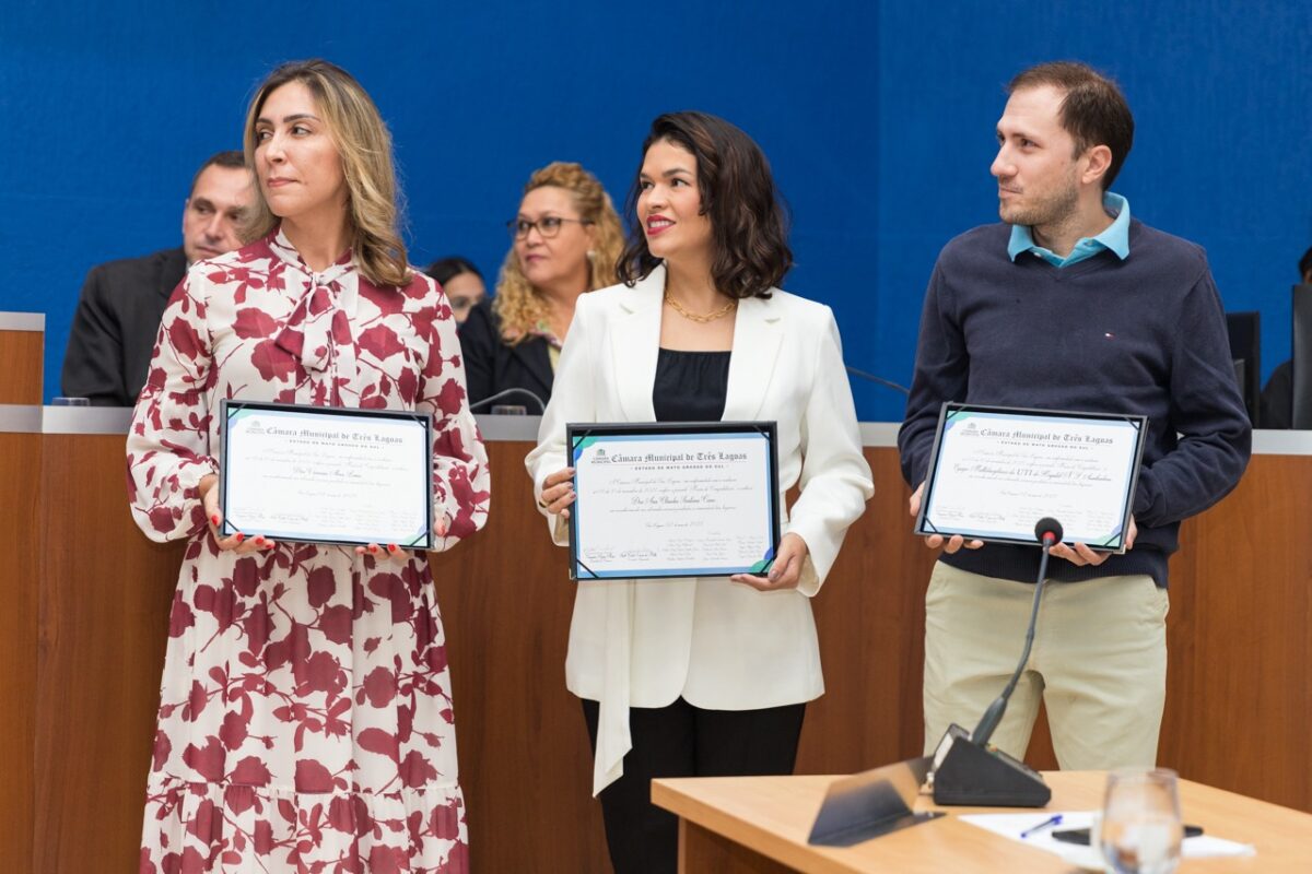 Câmara entrega moções para UTI do Hospital Auxiliadora