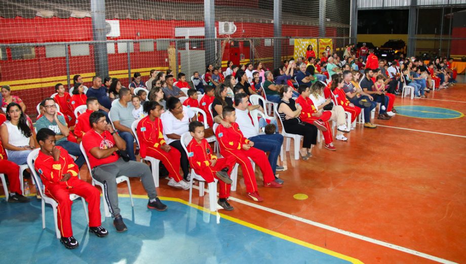 SCFV Bombeiros do Amanhã encerra ciclo de atividades com apresentações culturais para familiares e amigos