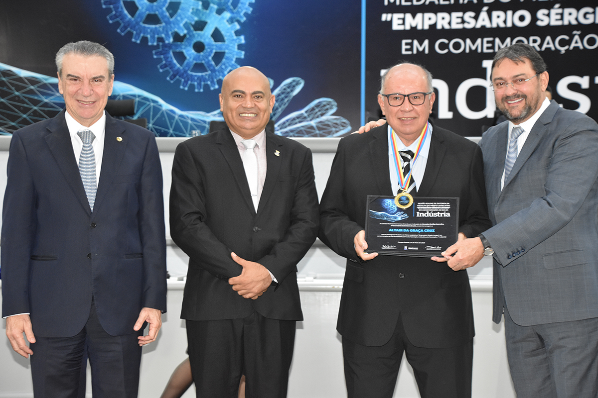 Medalha Sérgio Longen reconhece o trabalho de empresários de Campo Grande