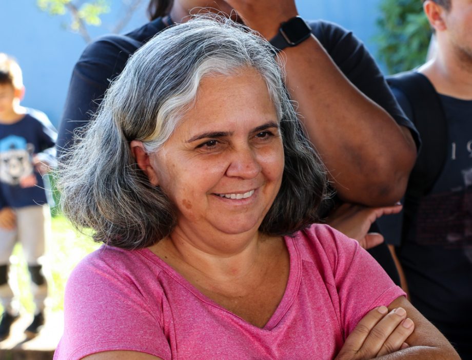 Apresentações culturais emocionam familiares dos alunos e adolescentes do CRASE “Coração de Mãe”