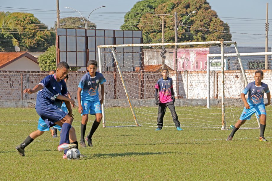 Veja como foram os primeiros embates do Campeonato Municipal de Futebol das Categorias de Base no último domingo (25)