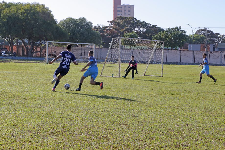 Veja como foram os primeiros embates do Campeonato Municipal de Futebol das Categorias de Base no último domingo (25)