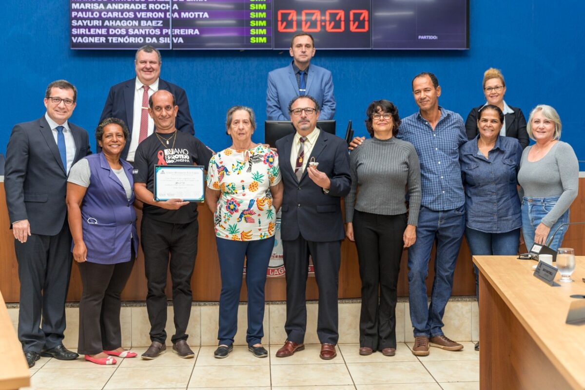 Câmara entrega homenagem ao auxiliar de enfermagem Jefferson da Costa