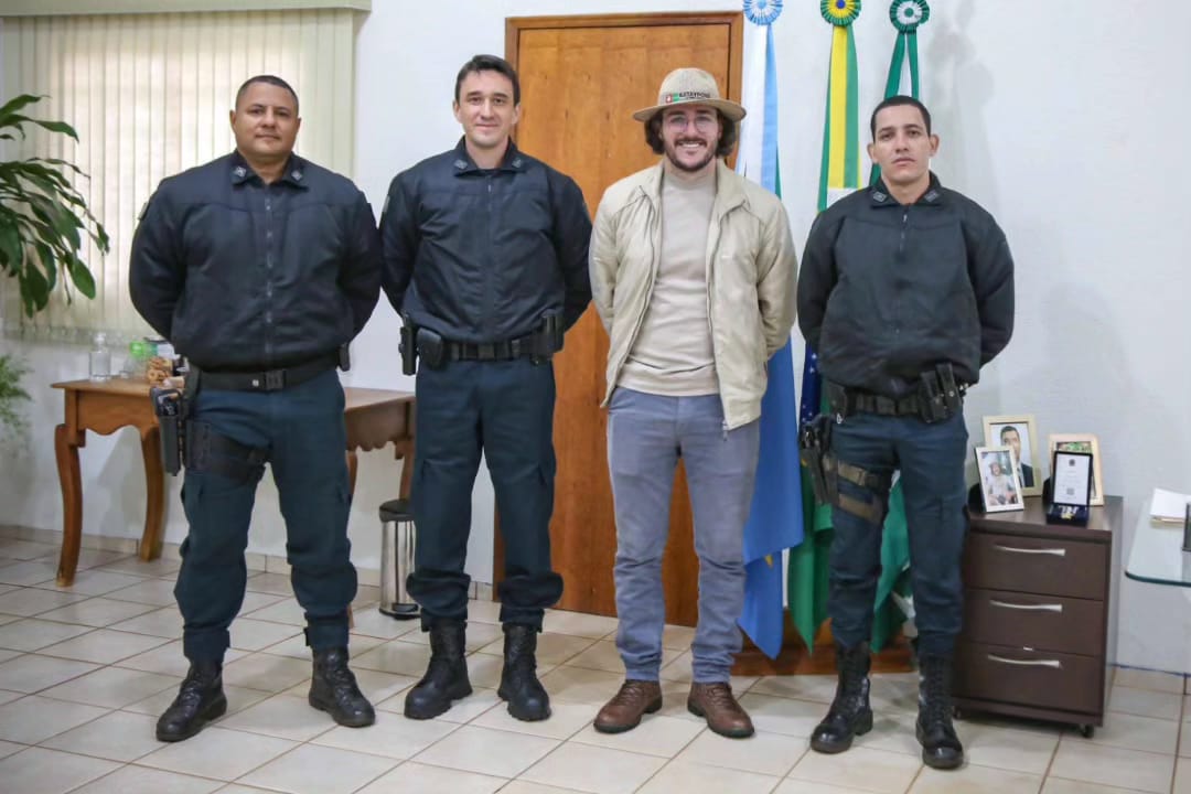 Estreitando parcerias, comandante do 8º BPM visita prefeito de Batayporã