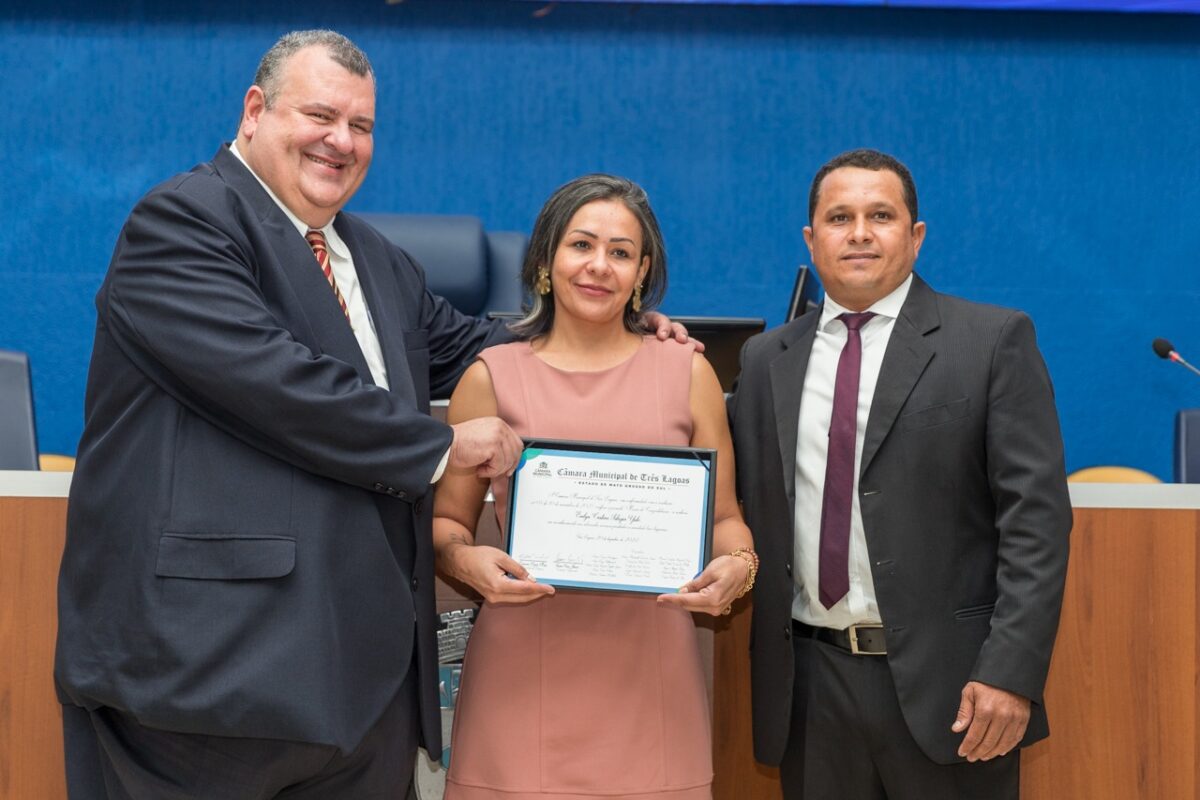 Câmara entrega títulos, moções e diploma de mérito esportivo em solenidade