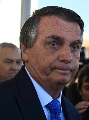 TSE volta a julgar Bolsonaro, que pode torná-lo inelegível
