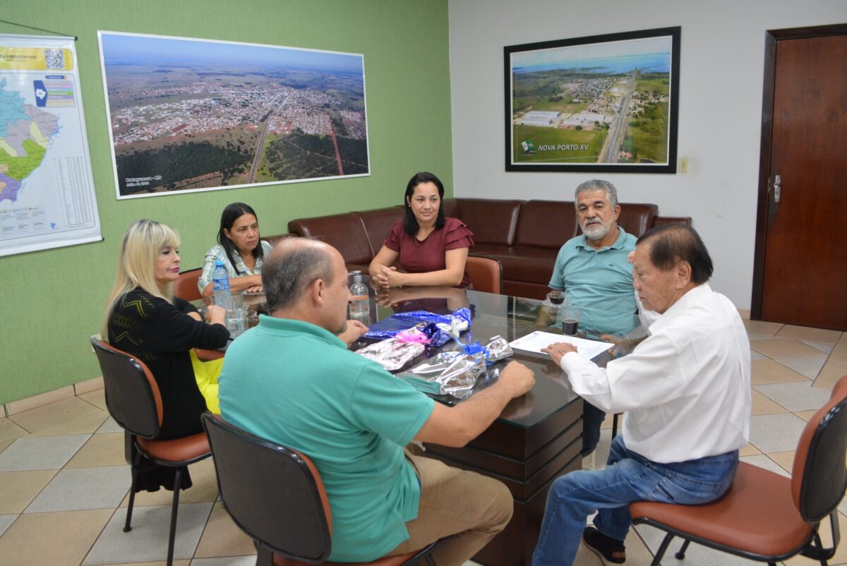 Prefeito Akira recebe Certificado de Amigo dos Evangélicos 